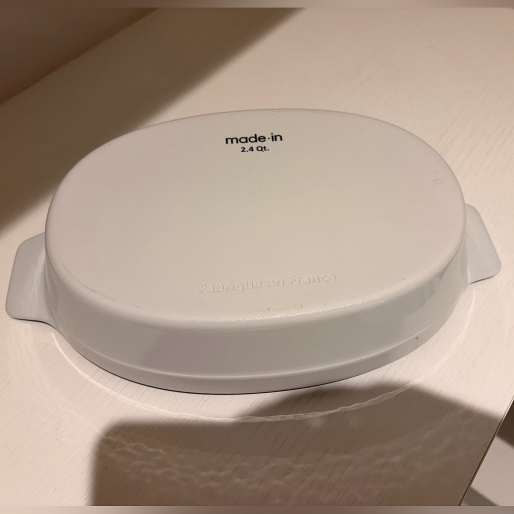 โจ Made In Cookware Oval Baking Dish โ Navy Rim โจ - Picture 4 of 5